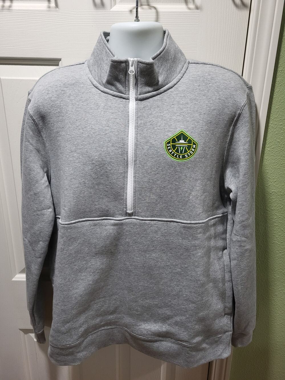 Seattle Storm Nike half-zip pullover NWT